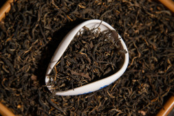 Шай Хун — красный чай, высушенный на солнце